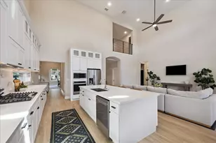 4130 Woodfin St, Houston, TX 77025 - Photo 6