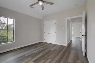 112 Washington Ave, Clute, TX 77531 - Photo 30