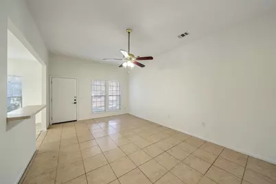 5502 Finch Street #B, Houston, TX 77028 - Photo 4