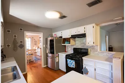 1856 Acacia Circle, Freeport, TX 77541 - Photo 8