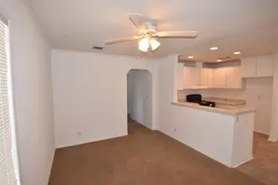 10010 Sugarvine Ln, Tomball, TX 77375 - Photo 4