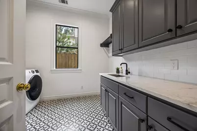 4817 Linden Street, Bellaire, TX 77401 - Photo 24