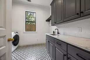 4817 Linden St, Bellaire, TX 77401 - Photo 24