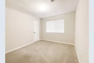 13 N Deerfoot Circle, The Woodlands, TX 77380 - Photo 16