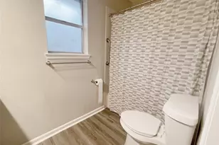 13 N Deerfoot Cir, The Woodlands, TX 77380 - Photo 14