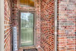 5710 Lori Ln, Beaumont, TX 77713 - Photo 4