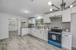 13118 Birch Grove Dr, Houston, TX 77099 - Photo 12
