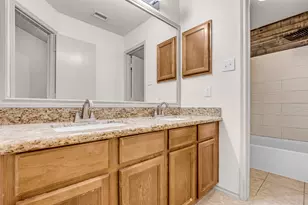 9738 Gulfstream Dr, Conroe, TX 77303 - Photo 32