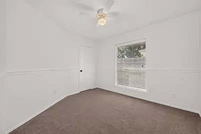 11410 Sunny Creek Drive, Houston, TX 77066 - Photo 20