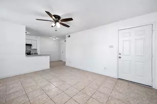 3900 Woodchase Dr Dr, Houston, TX 77042 - Photo 16