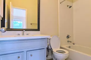 830 E Heights Hollow Ln, Houston, TX 77007 - Photo 20