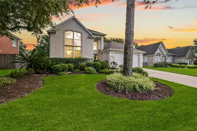 6702 Springcrest Drive, Sugar Land, TX 77479 - Photo 2