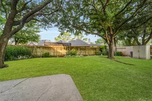 6702 Springcrest Dr, Sugar Land, TX 77479 - Photo 24