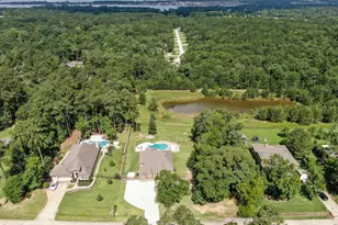 8019 Bay Bend Dr, Conroe, TX 77304 - Photo 32