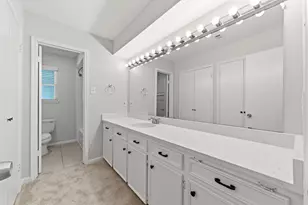 2002 Parkdale Dr, Houston, TX 77339 - Photo 22