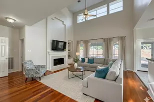 2210 Crossbrook Ct, League City, TX 77573 - Photo 2