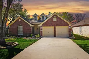 3238 Bodine Dr, Pearland, TX 77584 - Photo 2