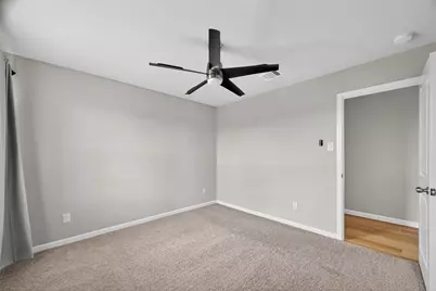 718 Harvest Bluff Drive, Rosharon, TX 77583 - Photo 38