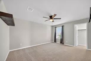 718 Harvest Bluff Dr, Rosharon, TX 77583 - Photo 34