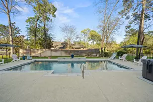 4 Thunderbird Dr, Conroe, TX 77304 - Photo 36