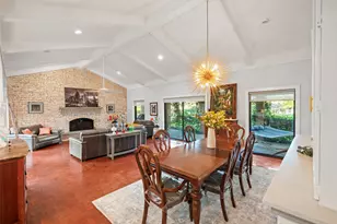 4 Thunderbird Dr, Conroe, TX 77304 - Photo 16