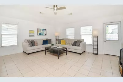 7902 Crescent Village Lane, Richmond, TX 77407 - Photo 8