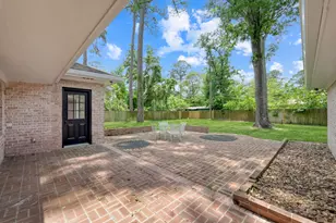 3 Briarwood Dr, Conroe, TX 77301 - Photo 36
