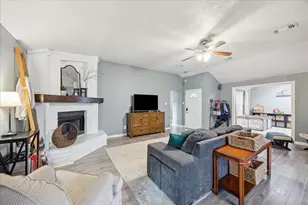 2435 Creek Meadow Dr, Houston, TX 77084 - Photo 2