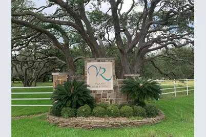 127 Center Tree Drive, Palacios, TX 77465 - Photo 8