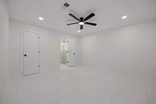 1510 Spillers Ln, Houston, TX 77043 - Photo 26