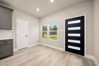 5420 Lynnfield Street #A/B, Houston, TX 77028 - Photo 4