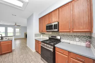 8802 Leadore Dr, Houston, TX 77040 - Photo 32
