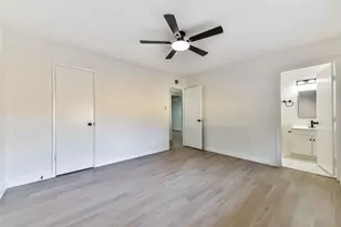 1918 Huntress Ln, Houston, TX 77062 - Photo 16