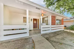 1918 Huntress Ln, Houston, TX 77062 - Photo 2