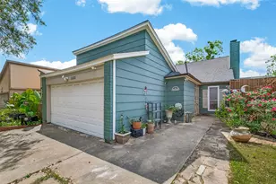 11331 Oakcenter Dr, Houston, TX 77072 - Photo 1