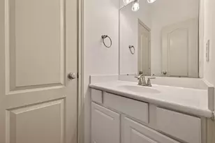 4603 Red Hawk Ct W, Sugar Land, TX 77479 - Photo 28