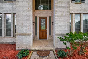 4603 Red Hawk Ct W, Sugar Land, TX 77479 - Photo 2