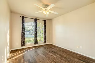 3425 Van Ness Dr, Alvin, TX 77511 - Photo 14