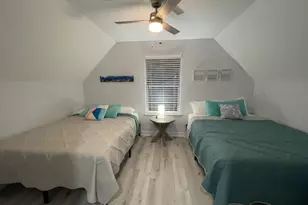 203 Sea Oats Dr, Surfside Beach, TX 77541 - Photo 8