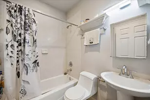 1334 W Pierce St, Houston, TX 77002 - Photo 10