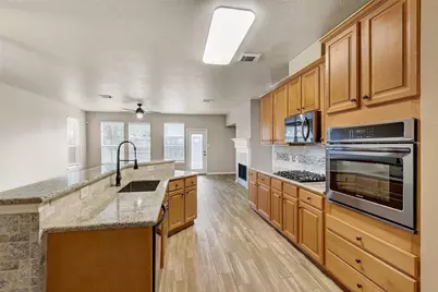 5410 Linden Grove Court, Sugar Land, TX 77479 - Photo 2