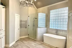 211 Wedgewood Dr, Montgomery, TX 77356 - Photo 10