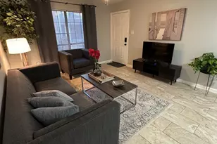 3316 N MacGregor Way, Houston, TX 77004 - Photo 2