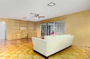 4015 Mischire Dr, Houston, TX 77025 - Photo 8