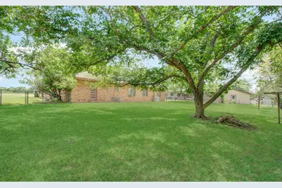 414 Forest Street, Columbus, TX 78934 - Photo 40
