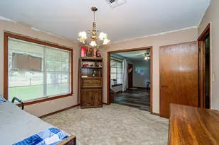 414 Forest St, Columbus, TX 78934 - Photo 10