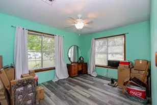 414 Forest St, Columbus, TX 78934 - Photo 36