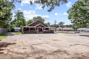 203 W Elder St, Colmesneil, TX 75938 - Photo 4