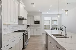2219 Cherry Brg Ln, Tomball, TX 77375 - Photo 12