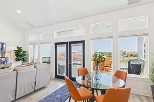 117 Ball St, Rockport, TX 78382 - Photo 6